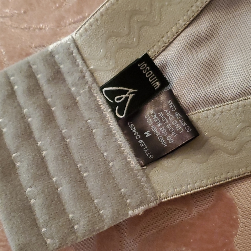 Crop top - Picture 4 of 4